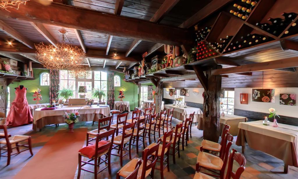 Hotel Boerderij Restaurant De Gloepe Diffelen ภายนอก รูปภาพ