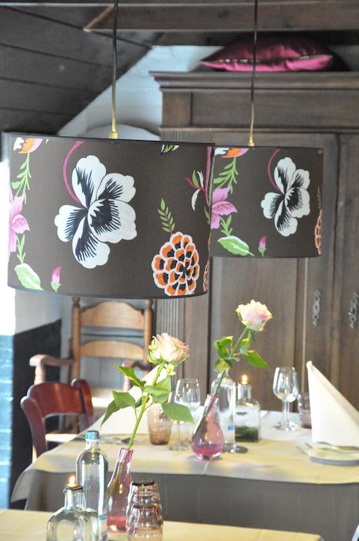 Hotel Boerderij Restaurant De Gloepe Diffelen ภายนอก รูปภาพ