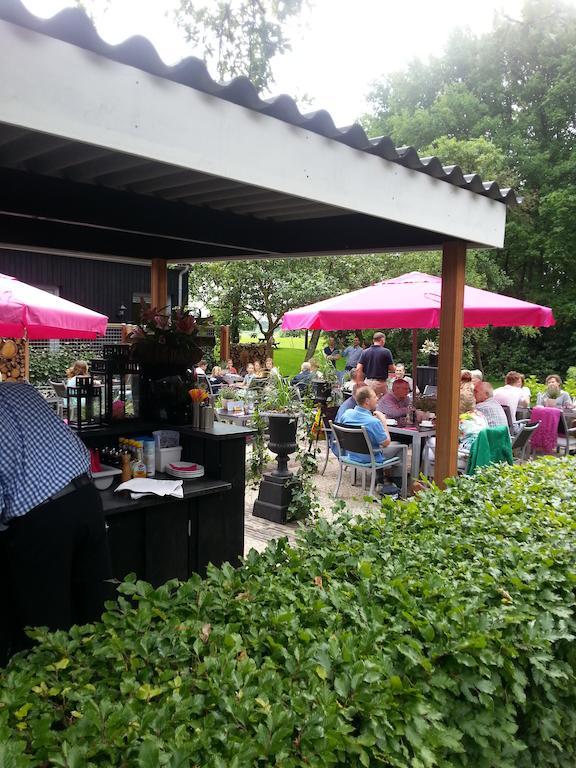Hotel Boerderij Restaurant De Gloepe Diffelen ภายนอก รูปภาพ
