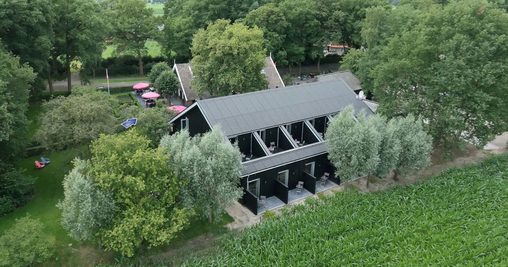 Hotel Boerderij Restaurant De Gloepe Diffelen ภายนอก รูปภาพ